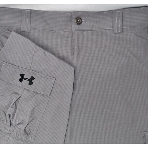 Under Armour Other - Under Armour Shorts Boys L Gray Lightweight Cargo Youth‎ Golf Performance